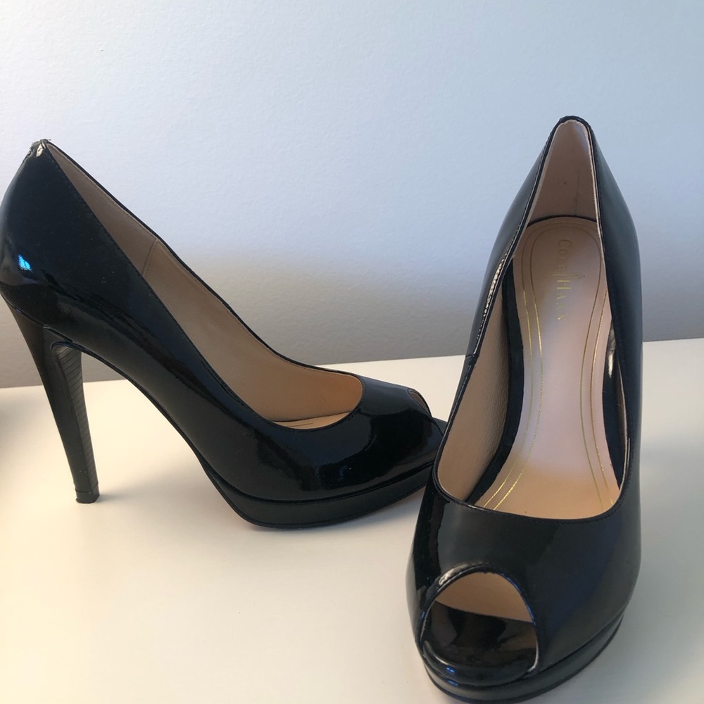 Stunning peep toe platform Coach heels